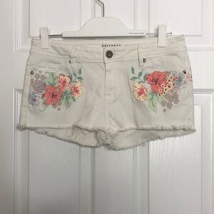Bullhead Frayed Short Short White Floral 9